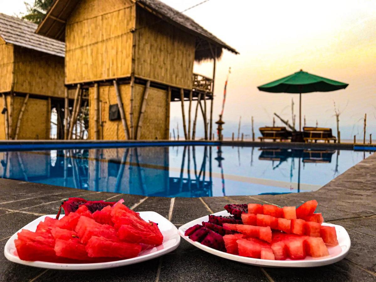 Batununggul Pondok Bamboo Villa מראה חיצוני תמונה